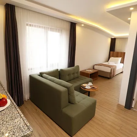 Hotel Almircan *